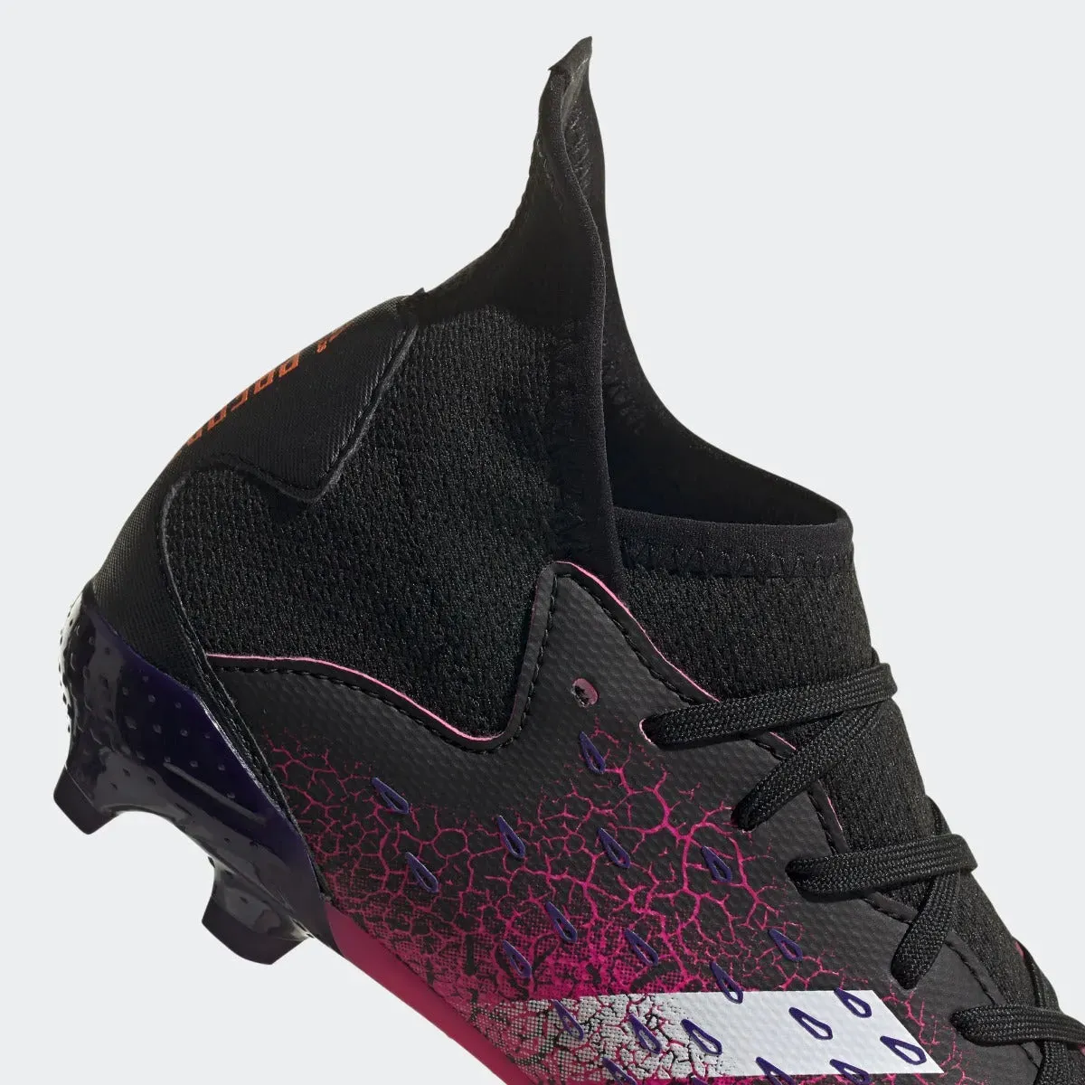 Adidas JR Predator Freak .3 FG - Black-Pink-Purple