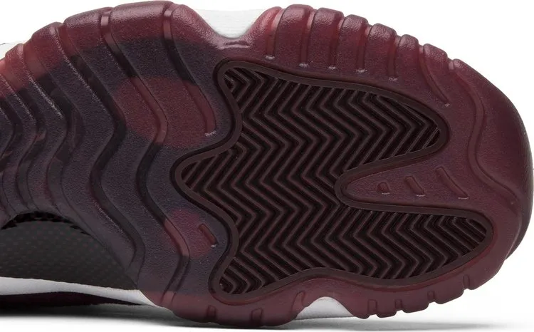 Air Jordan 11 Retro GG Heiress Velvet, Red