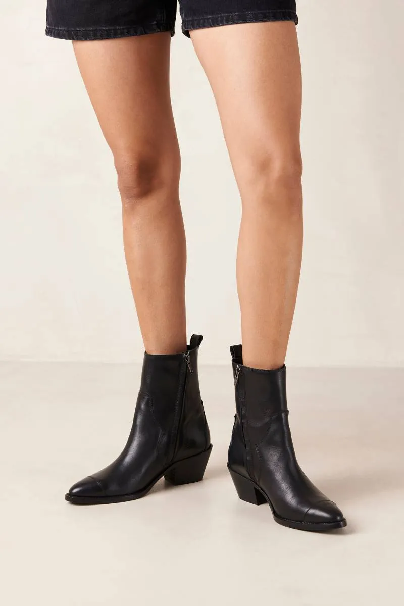 AUSTIN BLACK LEATHER ANKLE BOOTS