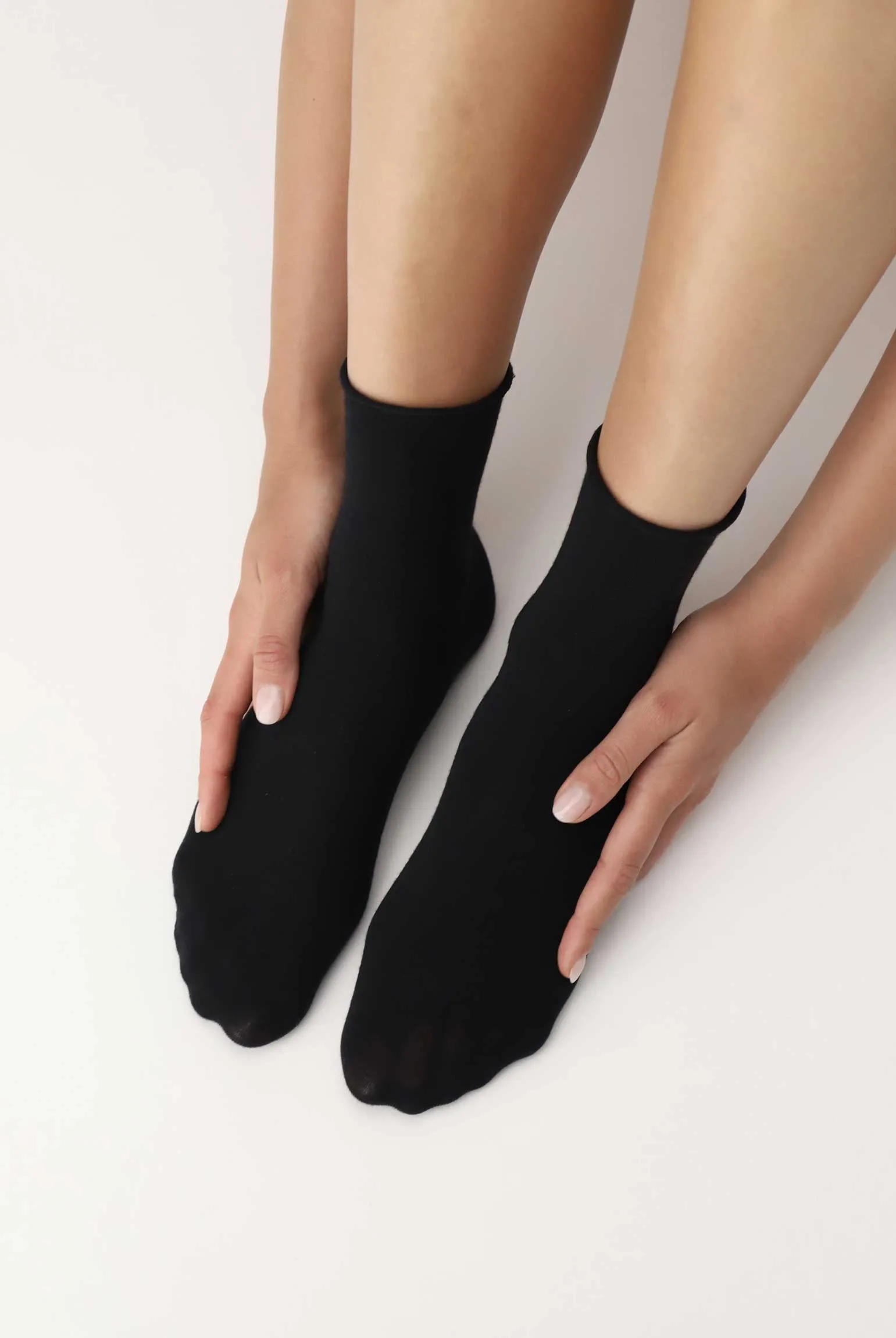 Oroblu Nives Fine Wool Soft Crew Socks