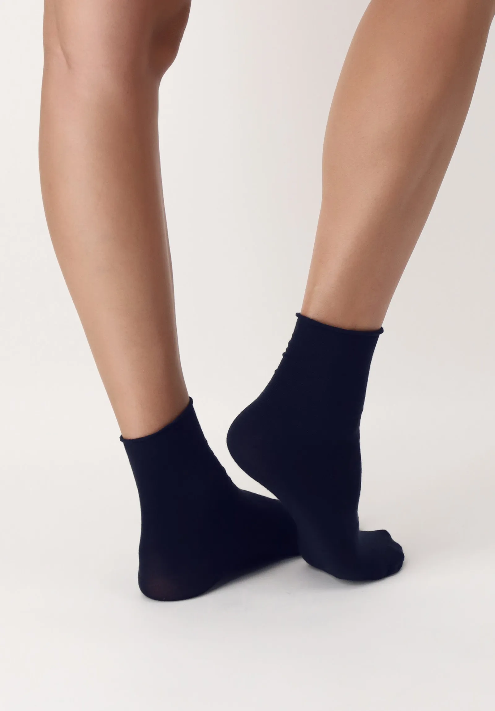 Oroblu Nives Fine Wool Soft Crew Socks