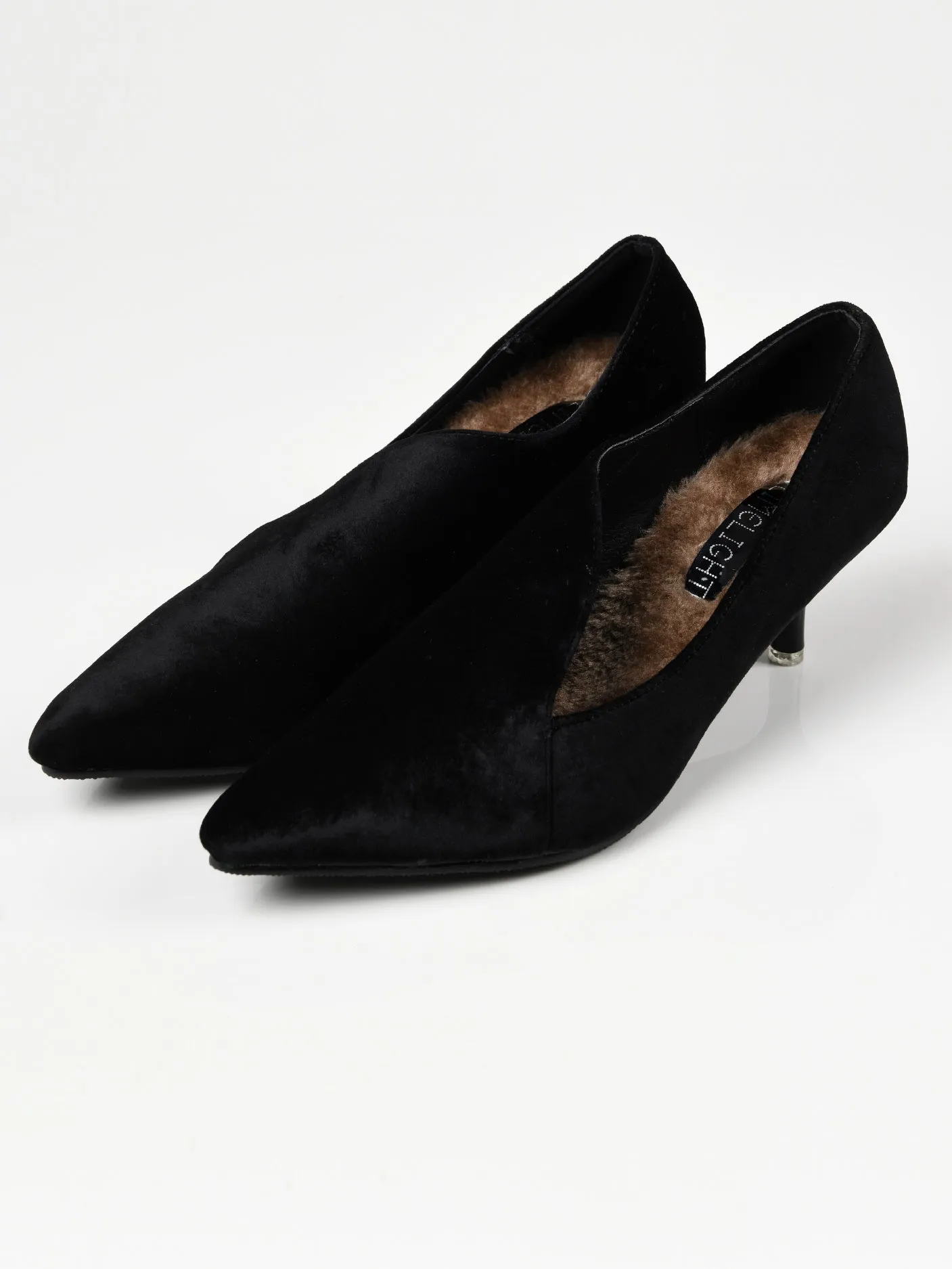 Pointed Velvet Heels - Black