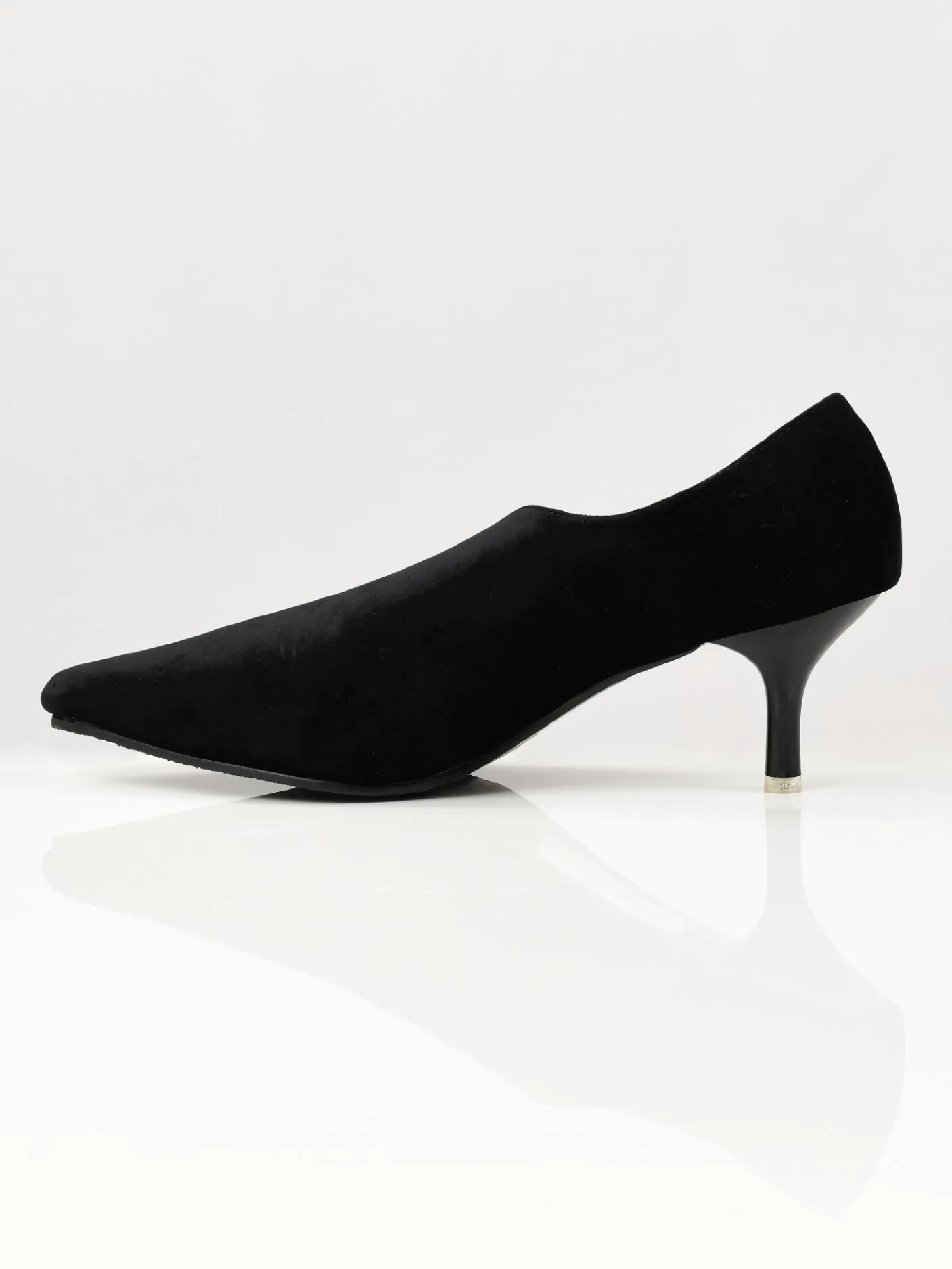 Pointed Velvet Heels - Black