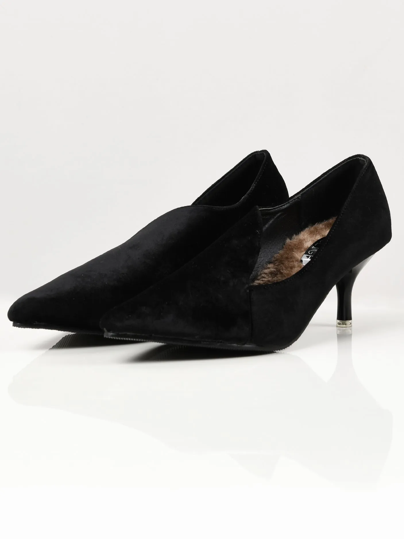 Pointed Velvet Heels - Black