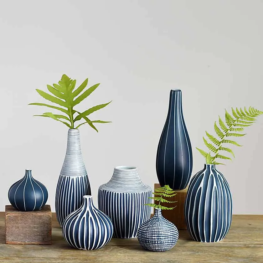 Teardrop Porcelain Bud Vases