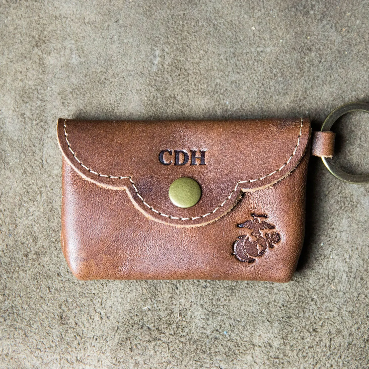 The Officially Licensed Marine Corps Rosie Fine Leather Scallop Keychain Wallet