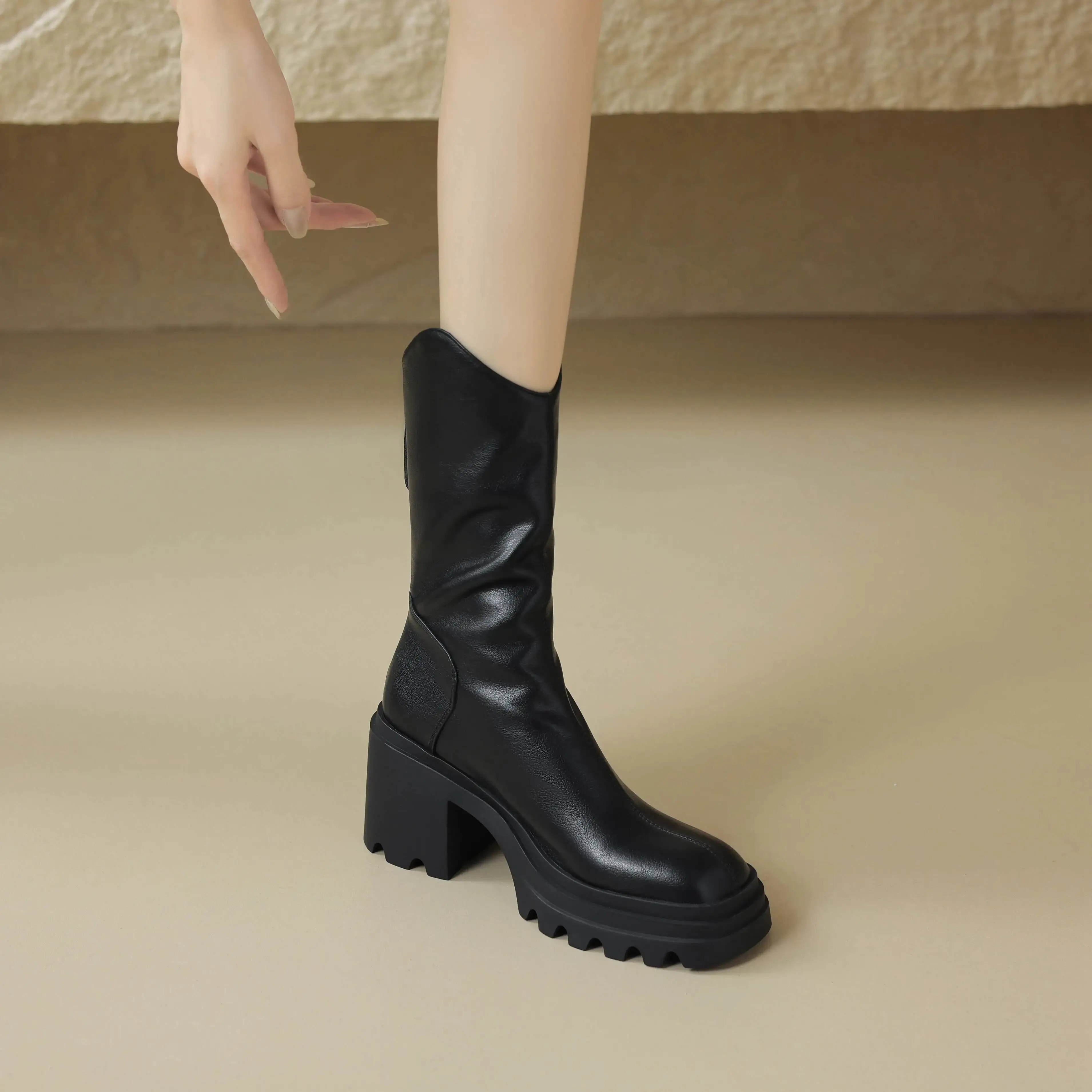 USS Shoes Bruna Women's Mid Calf Boots